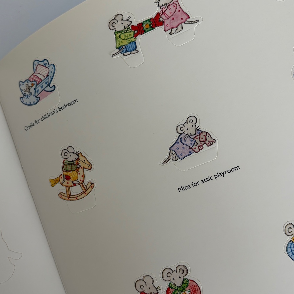 THE MOUSE CHRISTMAS HOUSE A press-out model book Michelle Cartlidge - Picture 8 of 12